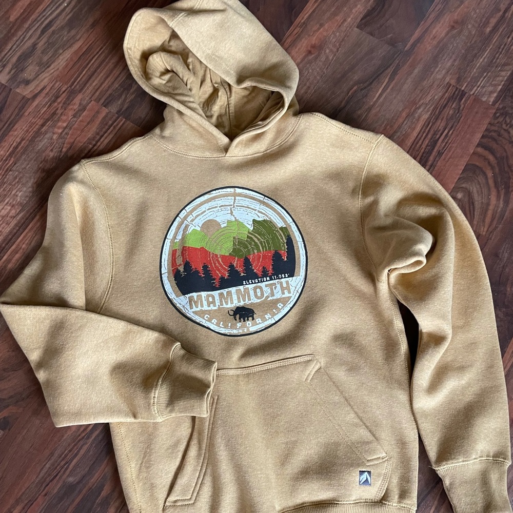 Mammoth Hoodie Sweatshirt ✨Also / Or Free*** w a purchase of 20 or more!!!